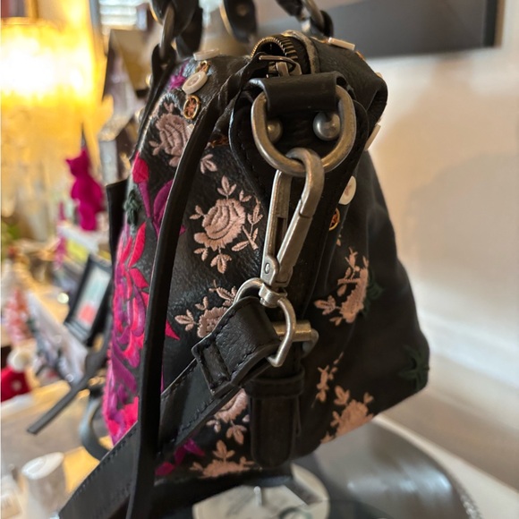 We The Free x The Falls Baby Emerson Tote Bag - EMBROIDERED DETAIL - GORGEOUS - Picture 8 of 11